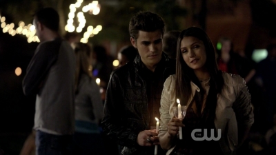 ElenacStefan(Night of the Comet)-1x02